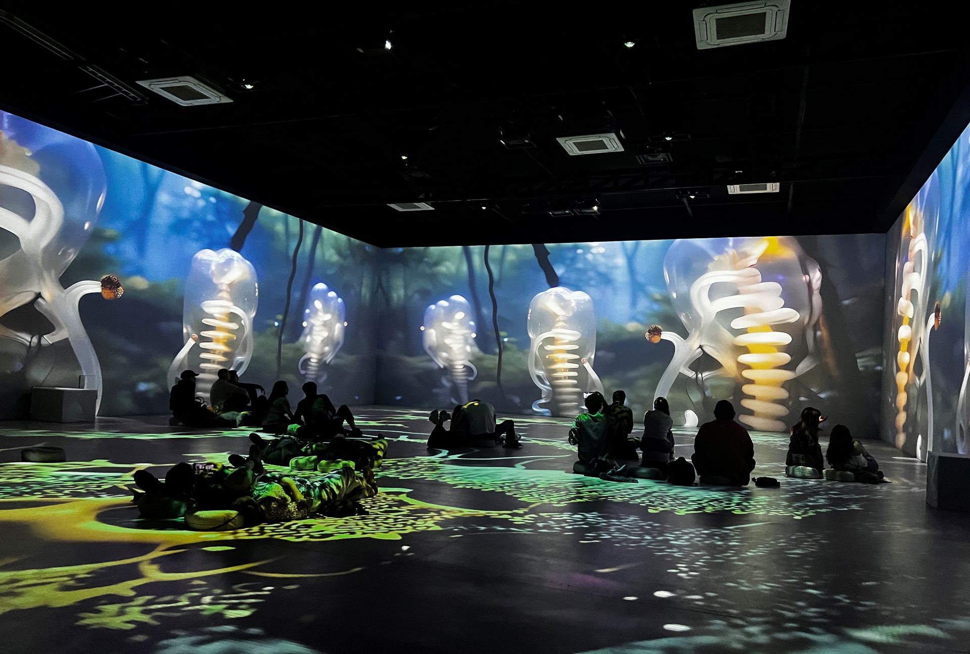 A/Visions 1 + MUTEK MX XX Anniversary, Large-scale immersive room format 4 screens 4k resolution, In Space, CDMX,Mexico.