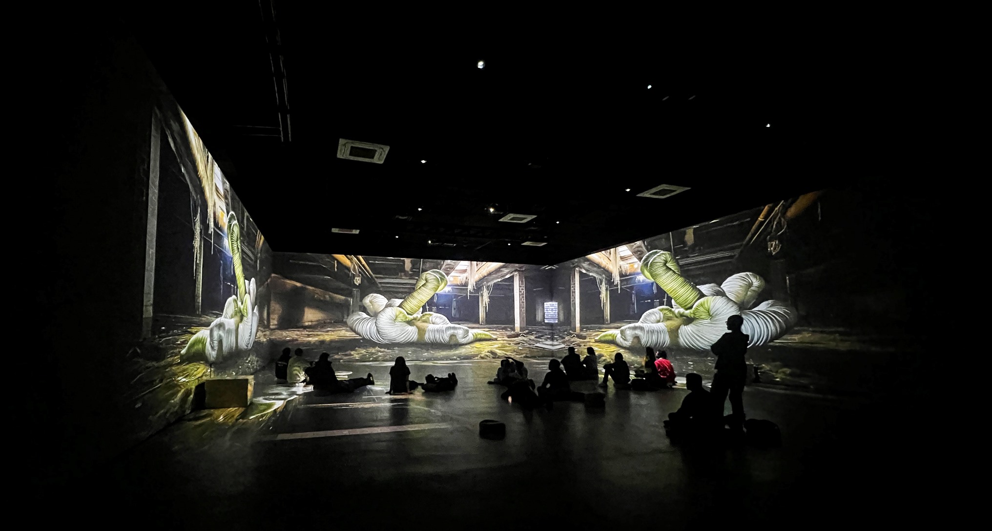 A/Visions 1 + MUTEK MX XX Anniversary, Large-scale immersive room format 4 screens 4k resolution, In Space, CDMX,Mexico.