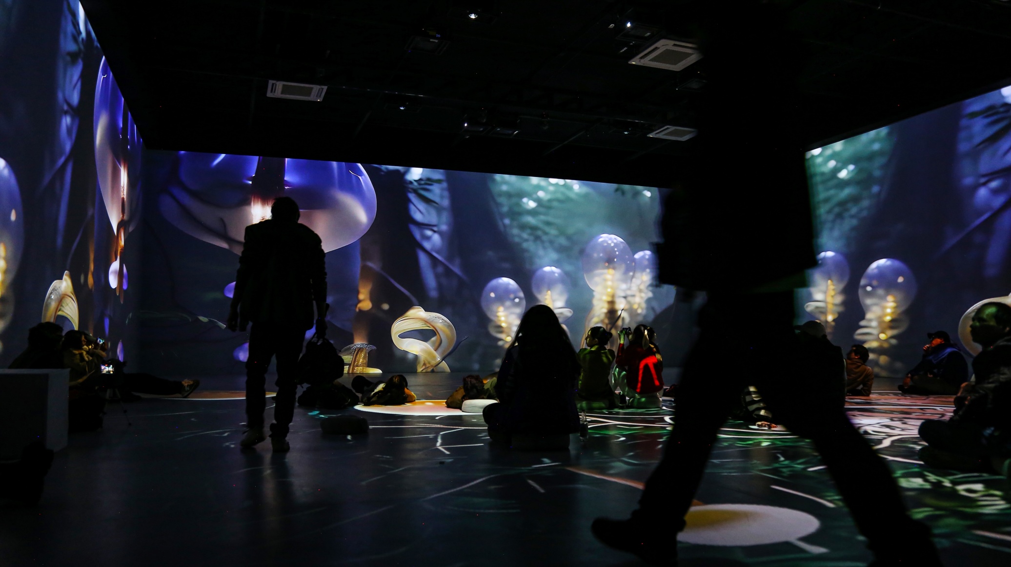 A/Visions 1 + MUTEK MX XX Anniversary, Large-scale immersive room format 4 screens 4k resolution, In Space, CDMX,Mexico.